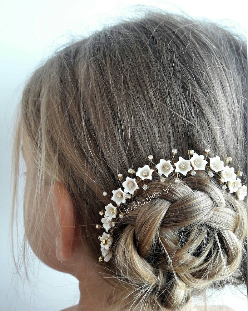 Lily of the valley hair accesories Wedding flowers