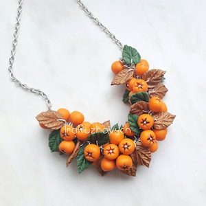 rowan  necklace