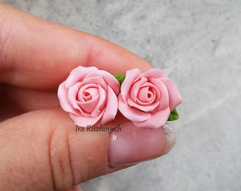 Stud earrings pink rose