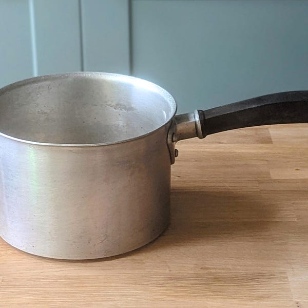 Vintage Deep Cast Aluminium Saucepan