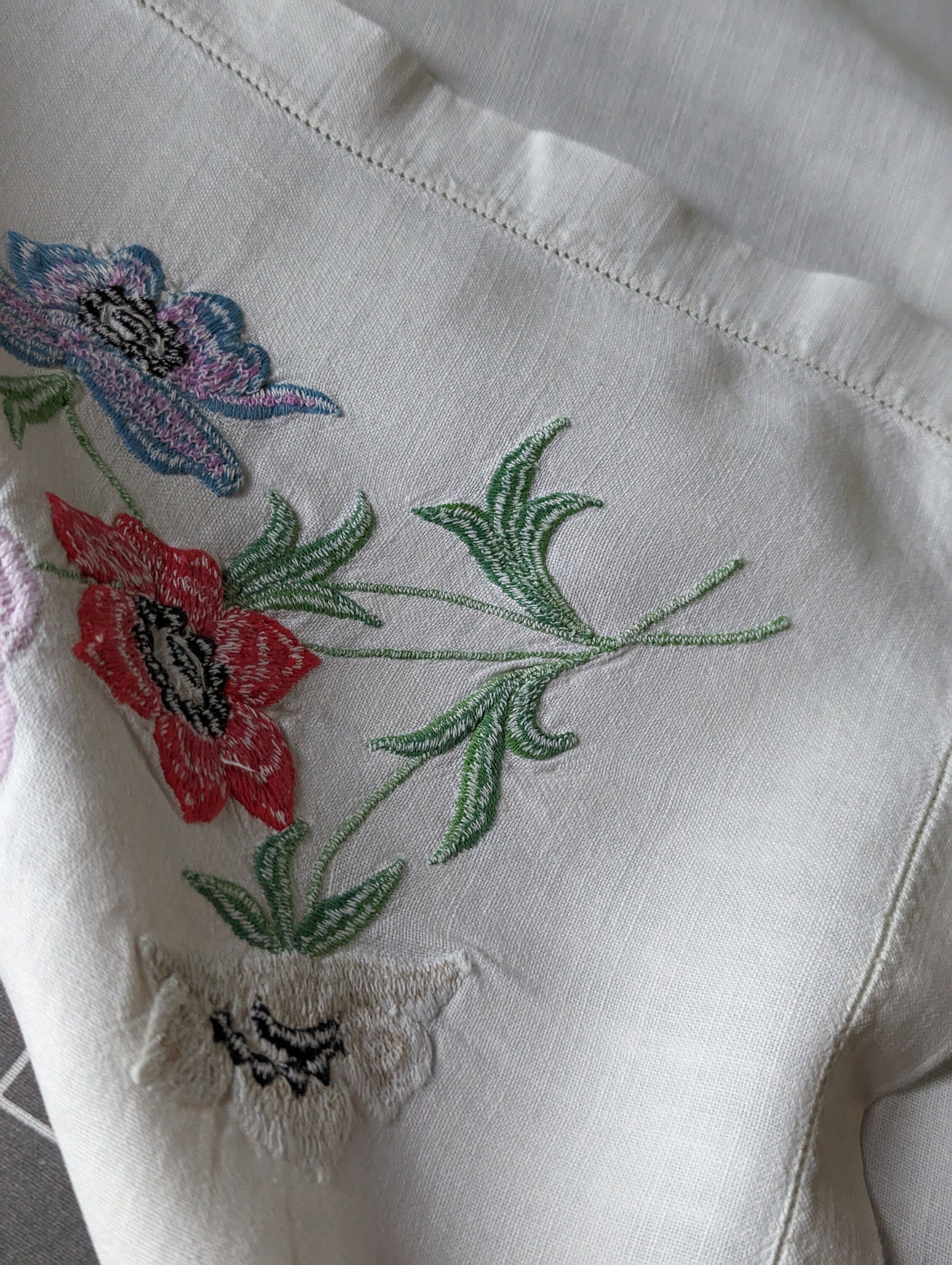ヴィンテージリネン刺繍花柄装飾テーブルクロス - Etsy 日本