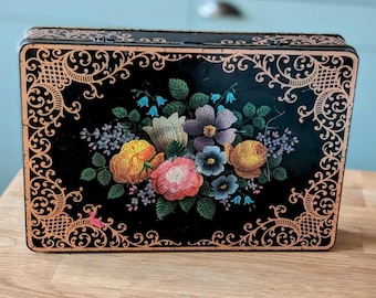 Vintage Barringer Wallis and Manners Floral decor Tin