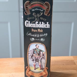 Vintage Empty Glenfiddich Clan Macpherson tin