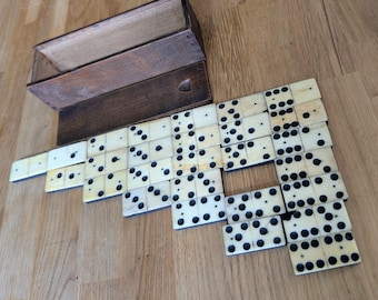 Antikes Ebenholz & Knochen Domino Set in Holzbox **1 Domino fehlt**
