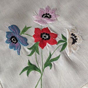 ヴィンテージ刺繍クロス　リネン　花柄刺繍テーブルクロス ヴィンテージリネン刺繍花柄装飾テーブルクロス - Etsy 日本
