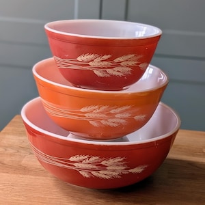 Pyrex Autumn Harvest Pattern Nesting Bowls