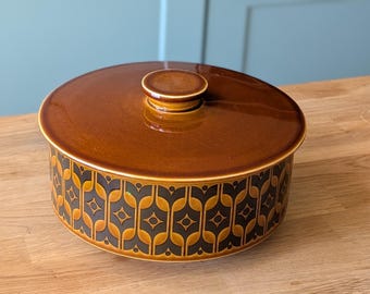 Hornsea Heirloom Lidded Vegetable Dish *** chip to lid knob ***