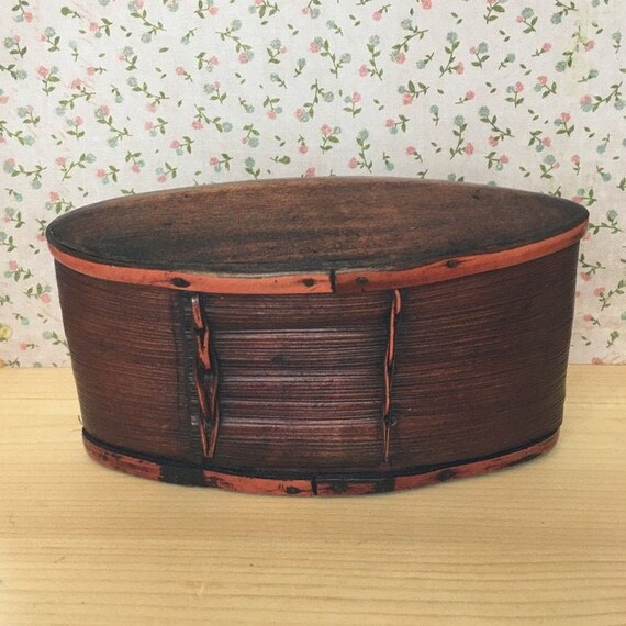 Vintage oval wood Box | Etsy