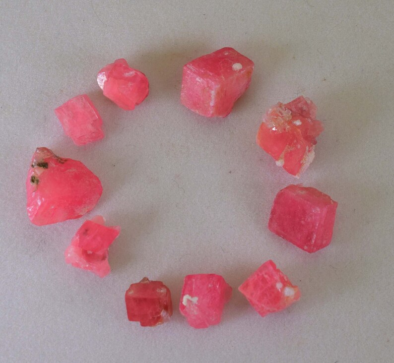 Lot 10 RHODOCHROSITE RHOMBOHEDRAL CRYSTAL Quartz Pyrite Calcite Pasto Bueno Peru Collector Mineral Specimen R28