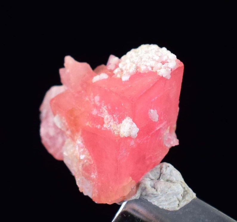 Lot 10 RHODOCHROSITE RHOMBOHEDRAL CRYSTAL Quartz Pyrite Calcite Pasto Bueno Peru Collector Mineral Specimen R28