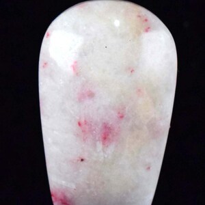 7.8 grams GEM RED THULITE Scapolite Marialite Clinozoisite Peru Cabochon BE776