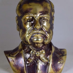 22cms SCULPTURE MIGUEL GRAU Bust Bronze Peru Art Decorator Almirant Marine