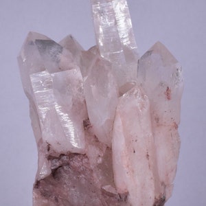 7cms  PINK LITHIUM QUARTZ Colombia Rare Shiny Crystal Mineral Specimen Q362