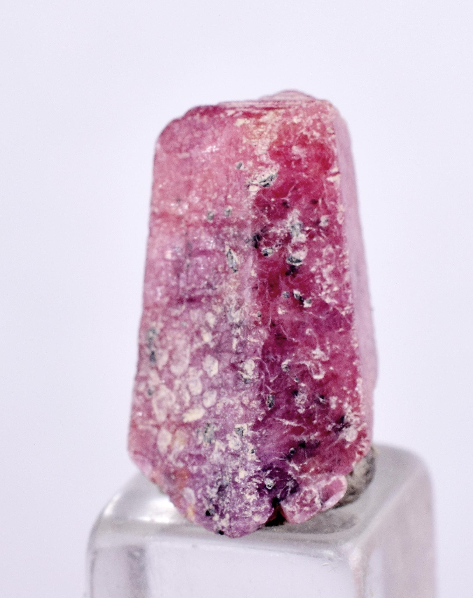Rubis Brut De Tanzanie 196,13 Carats - Pierre Précieuse Naturelle Corindon Rouge, Non Traitée, Forme Brute
