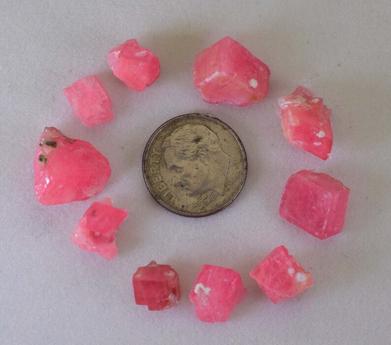Lot 10 RHODOCHROSITE RHOMBOHEDRAL CRYSTAL Quartz Pyrite Calcite Pasto Bueno Peru Collector Mineral Specimen R28