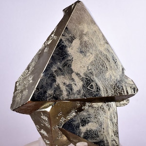 9.5cms PYRITE OCTAHEDRAL PERU Shiny Crystals Mineral Specimen Peru Collector M231