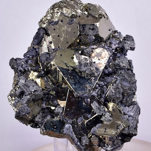 7.1cms PYRITE OCTAHEDRAL PERU Bournonite Galena Shiny Crystals Peru M252