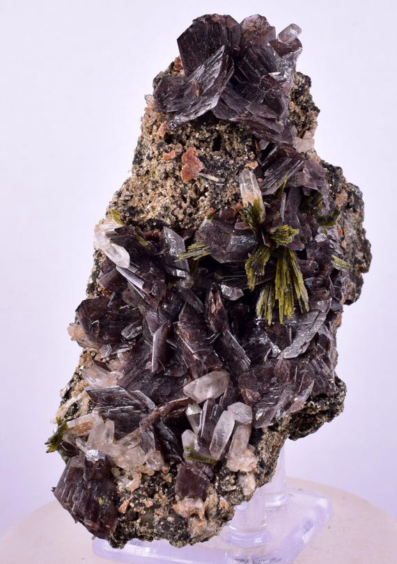 アキシナイト ペルー産 鉱物標本 Axinite | PEANUTS MINERALS