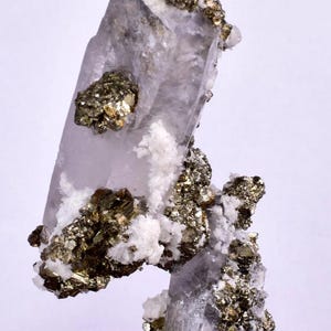 7cms CALCITE QUARTZ PYRITE Dickite Scheelite ? Peru Huanzala Ab122