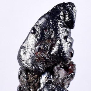 2.3cms ACANTHITE SILVER CRYSTAL Floater Peru Rare Red Crystals Unknown Fluorite Geode Uchuchaccua Mine Mineral Specimen H281
