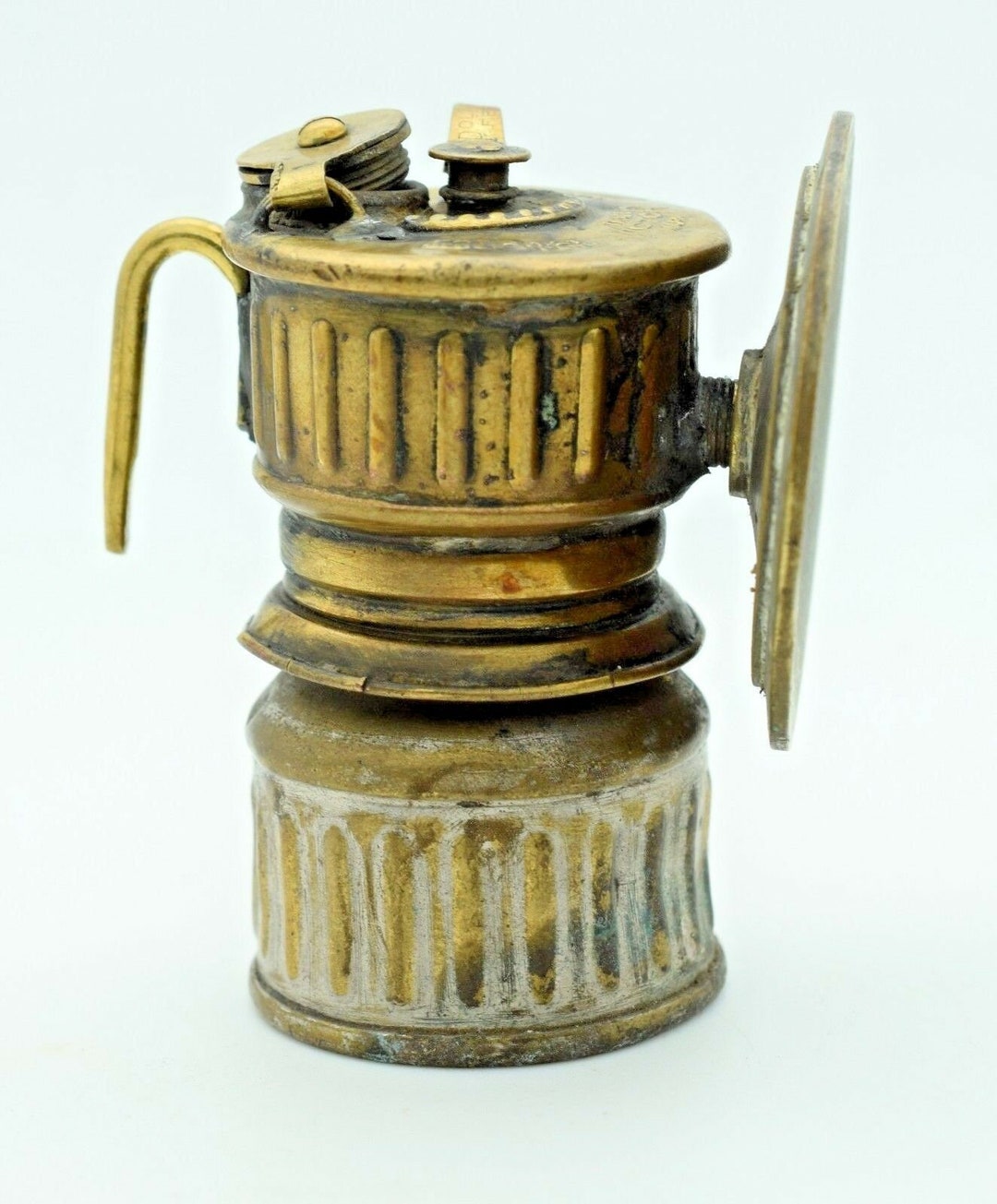 9.5cms MINERS LAMP VICTOR 1920 Carbide Usa Vintage Lantern