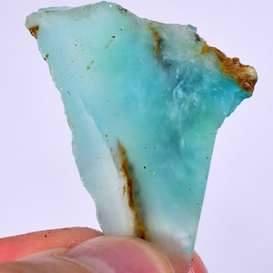 8.6grs BLUE OPAL ROUGH Peru Rough Scenic Quality Translucent Jewelry O719