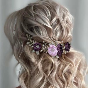 Purple Lilac Wedding Hair Accessory - Comb with Crystals and Purple & Violet Silk flowers - Purple Lilac flower Hair Clip, Prom Hairpiece