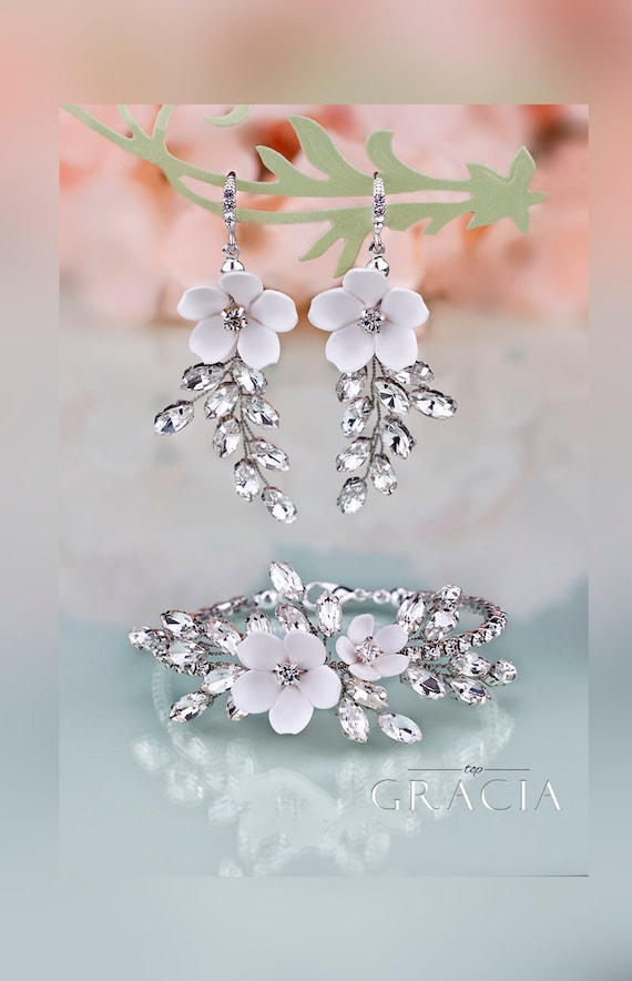 Bridal Jewelry Set Wedding Jewelry Set Crystal Earrings White Flower Jewelery Set Bridal Earrings Bridal Bracelet Crystal Earrings