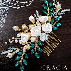 Emerald bridal hair comb Green crystal hair comb Green rhinestone hair comb Emerald Green hair comb wedding hair comb Green rhinestone clip
