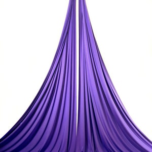 Tissus aériens pour l'acrobatie, la danse aérienne et le cirque Fabriqués en Espagne purple