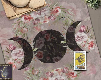Altar mit drei Monden, Tarot-Tuch im Cottagecore-Blumenmuster