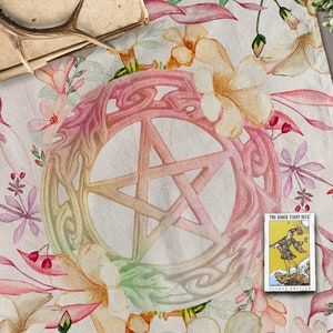 Altar Cloth, Tarot Cloth, Flowers Beltane Pentacle Witch Wicca Spring  Floral Altar Cloth