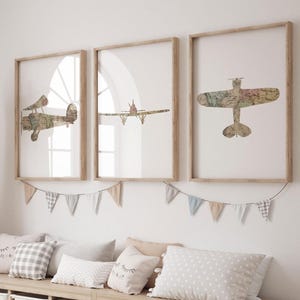 Ensemble 3 affiches avions vintage | Carte du monde ancienne | Déco chambre bébé, enfant| Thème aventure, aviation| Téléchargement numérique