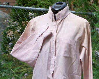 1970s White Stripes on Lavender Oxford Cloth Blouse with Button-Down Collar Vintage Retro