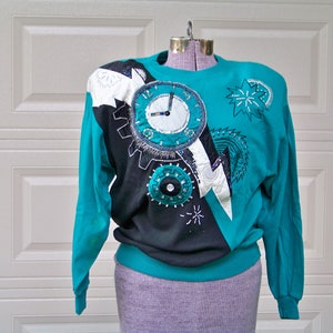 1980s Kelly Green Beaded and Applique Decorated Cotton Top Dropped Shoulder Vintage Retro Disco