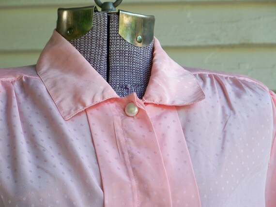 1980s Pale Pink Polyester Collar Blouse Vintage R… - image 3