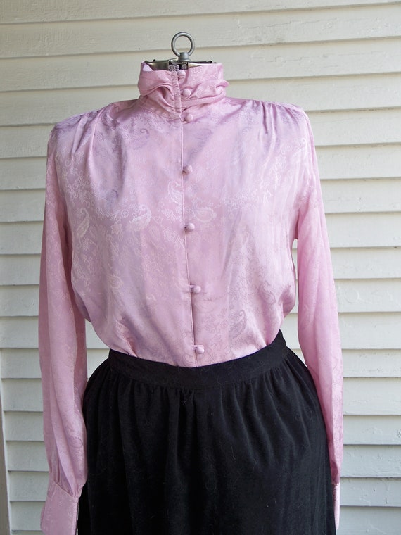 1980s Dusty Pink Silky Gathered Stand Up Collar Po