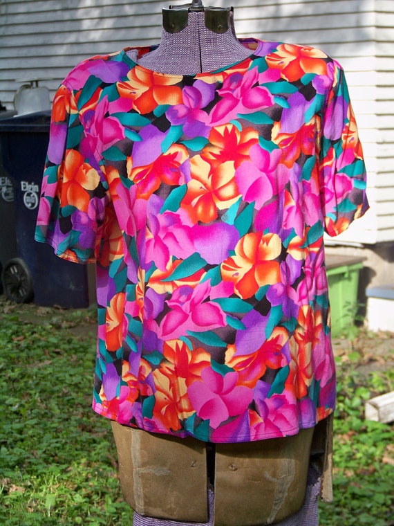 1980s Hot Pink Tropical Flowers Rayon Shell Vintag