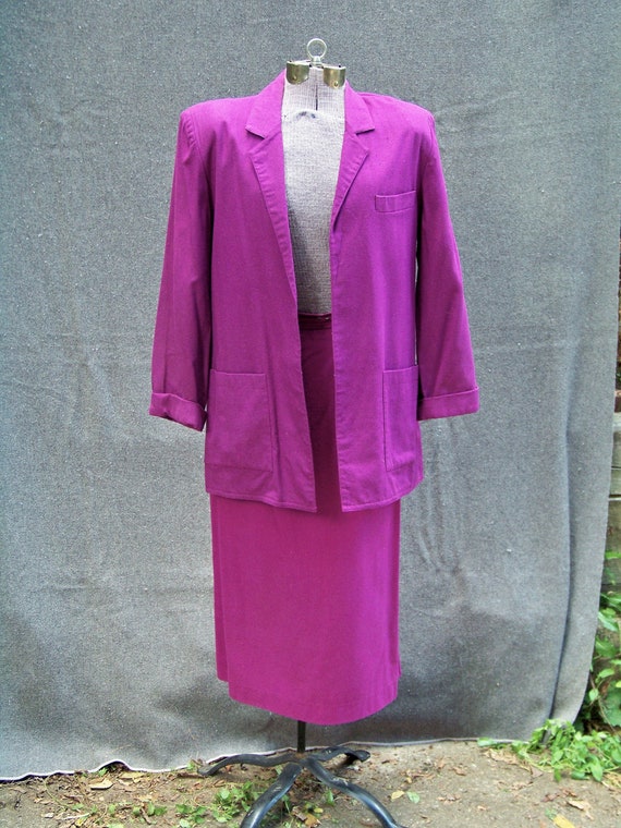 1980s Mauve Blazer & Skirt 2 Piece Suit Silk Vinta