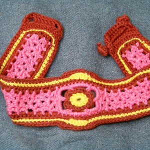Vintage 1970s Mod Crocheted Yarn Belt Retro Bohemian