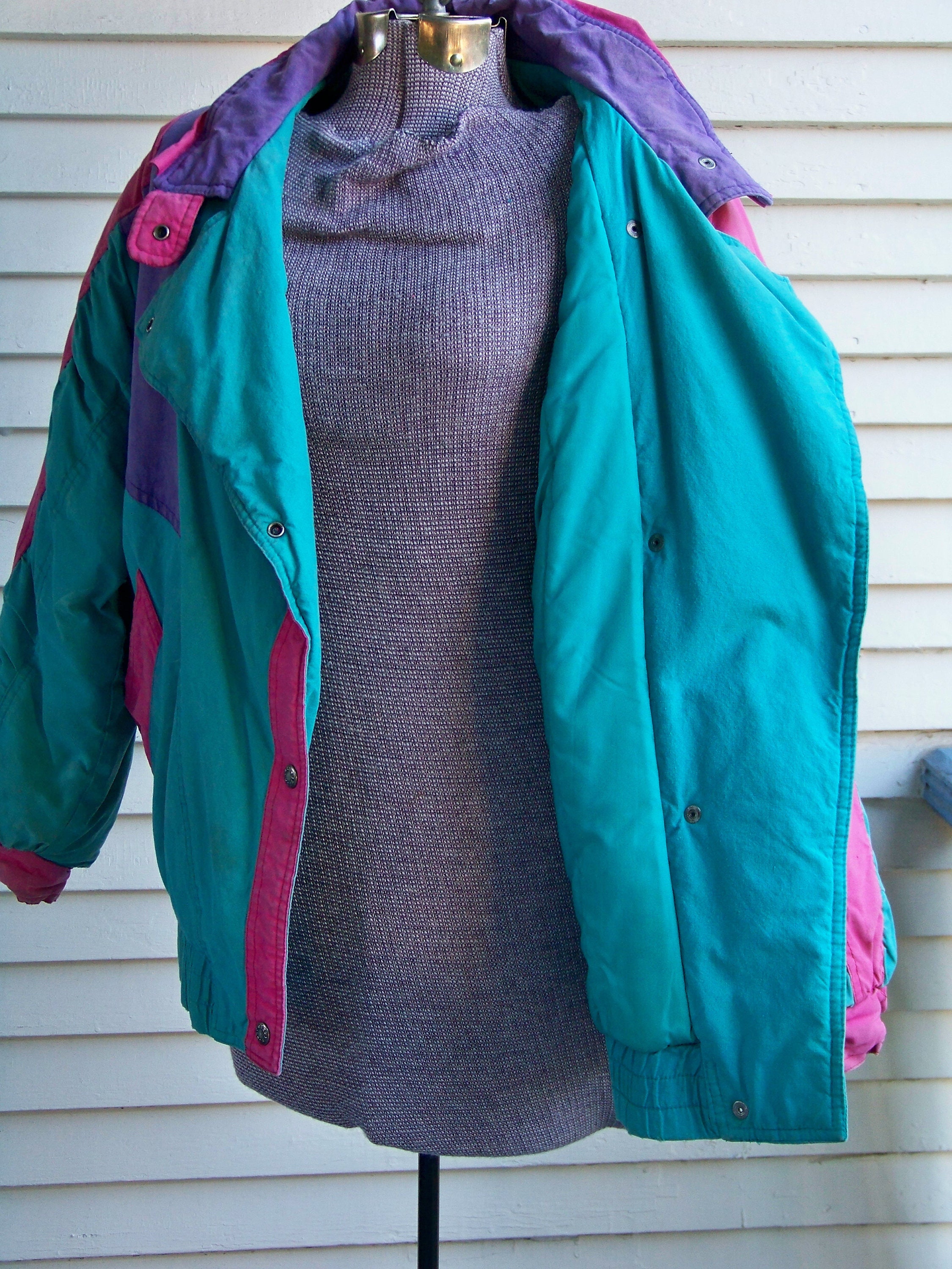 1980s Turquoise Lavender Rose Light Weight IZZI Jacket Vintage Distressed Faded