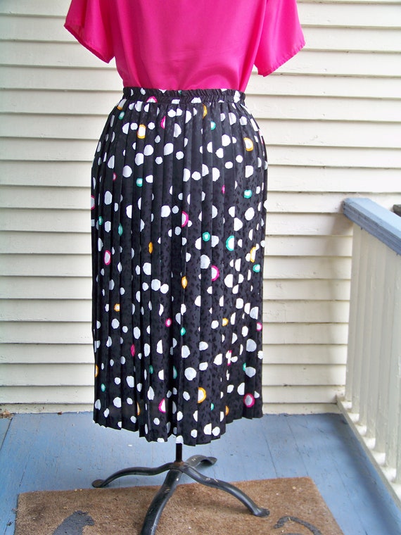 1990s White Dots on Black Pleated Silky Skirt Summ
