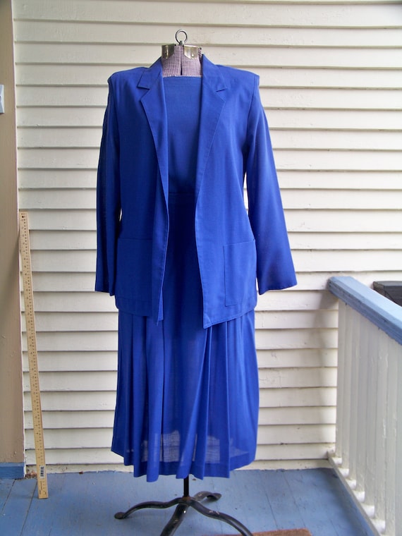 1990s Periwinkle Blue 3 Piece Summer Suit Vintage 