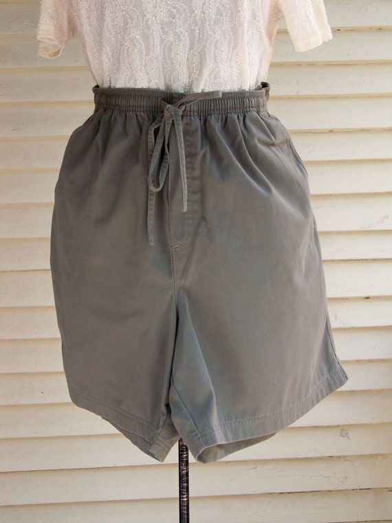 1980s Khaki Green Twill Elastic High-Waisted Short