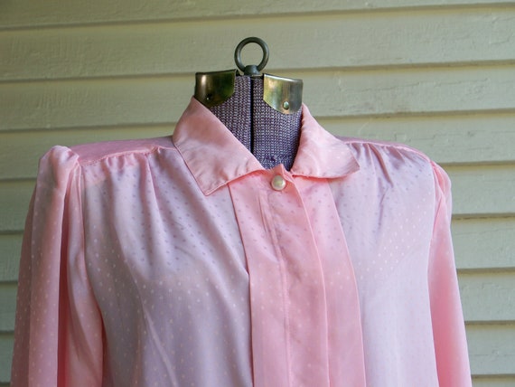 1980s Pale Pink Polyester Collar Blouse Vintage R… - image 5