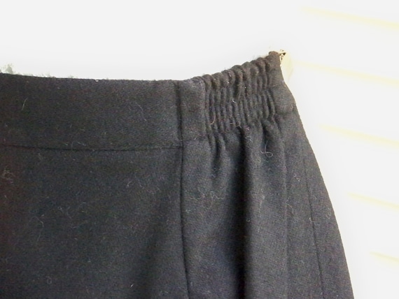 1980s Black Medium Weight Wool Blend Pleated Fron… - image 5