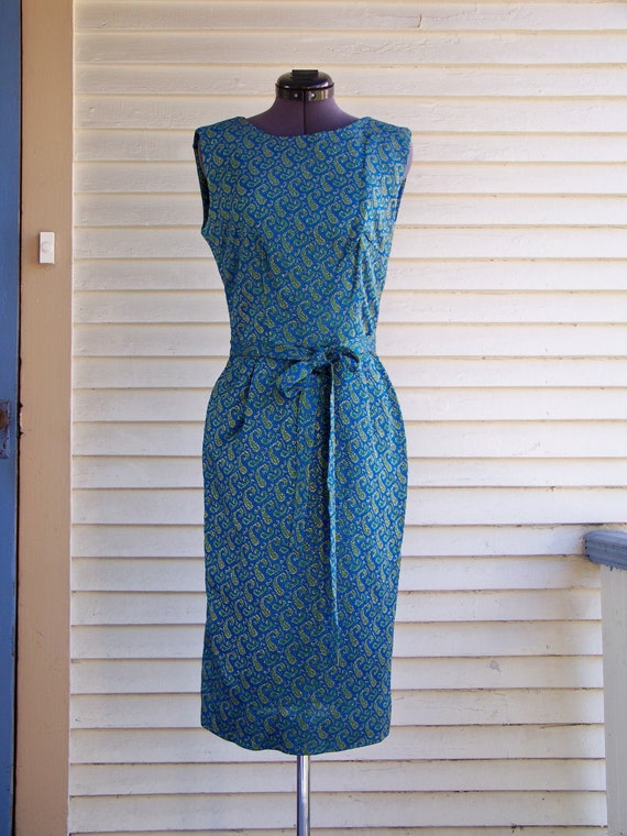 1960s Classic Sheath Metallic Gold & Turquoise Pai