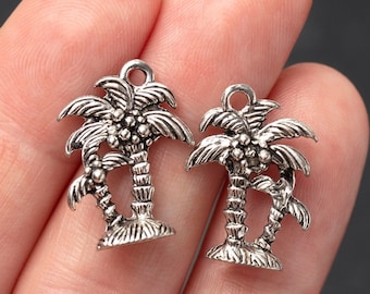 Dije pequeño de palmera de coco de plata, colgante de coco, tropical, vacaciones, crucero o playa, hecho en EE. UU., 19 mm