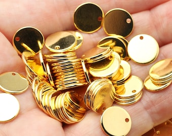 Etiquetas redondas de oro de 10 mm, sellos en blanco, dijes con iniciales, chapado en oro de 24 quilates, fabricado en Europa