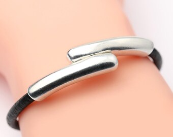 Qty1 FC0155MADE in EUROPE zamak horseshoe shape clasp for 10mm flat cord D-ring zamak clasp TMN1S